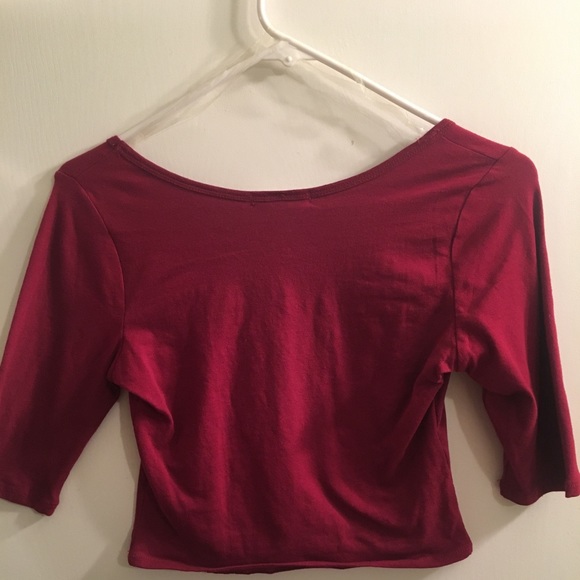 Red three-quarter sleeve crop top - Picture 6 of 8